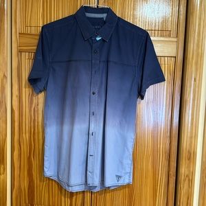 Men’s Guess Shirt Medium
